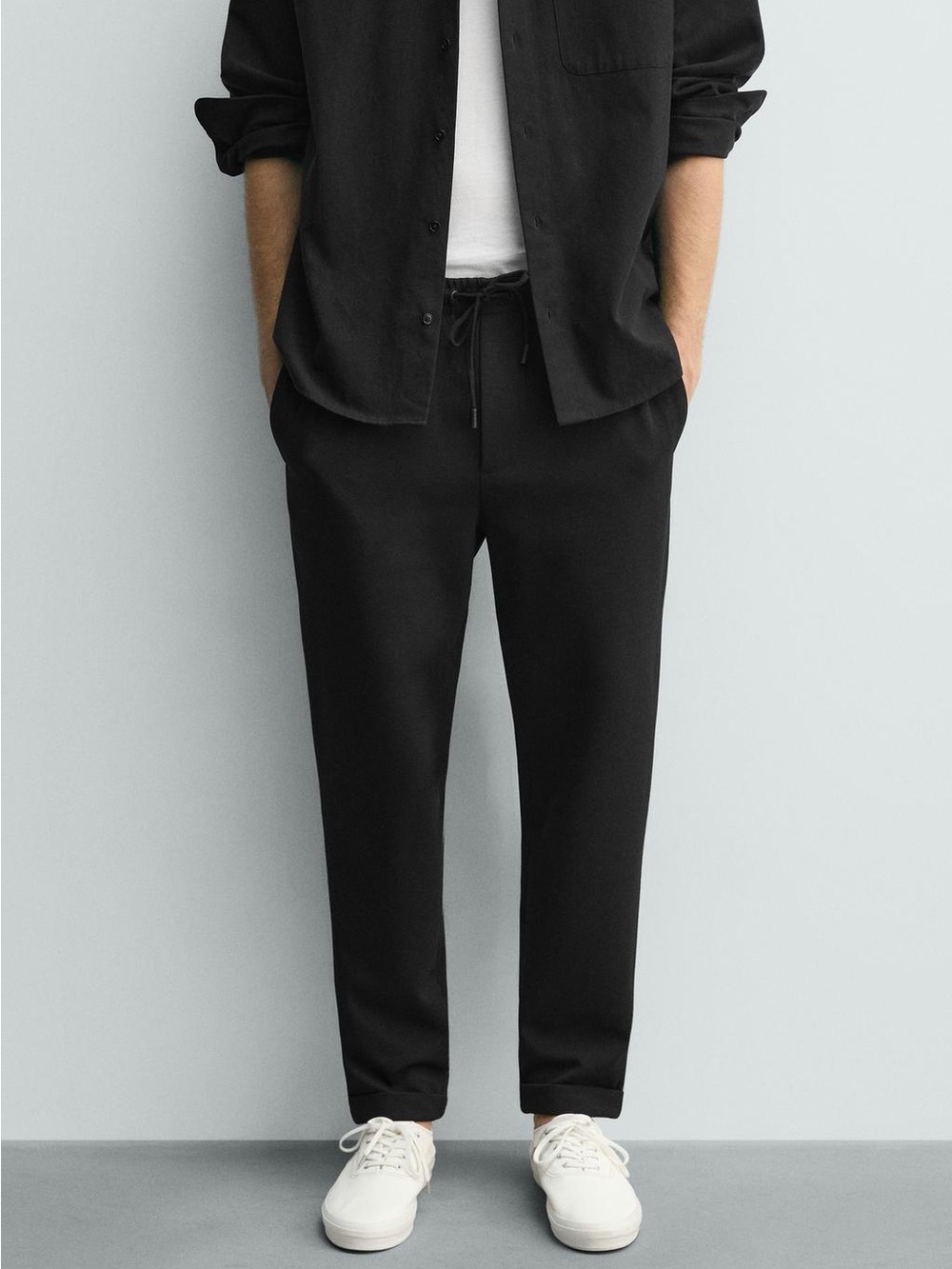 NWOT Zara easy care jogger waist pants black size small